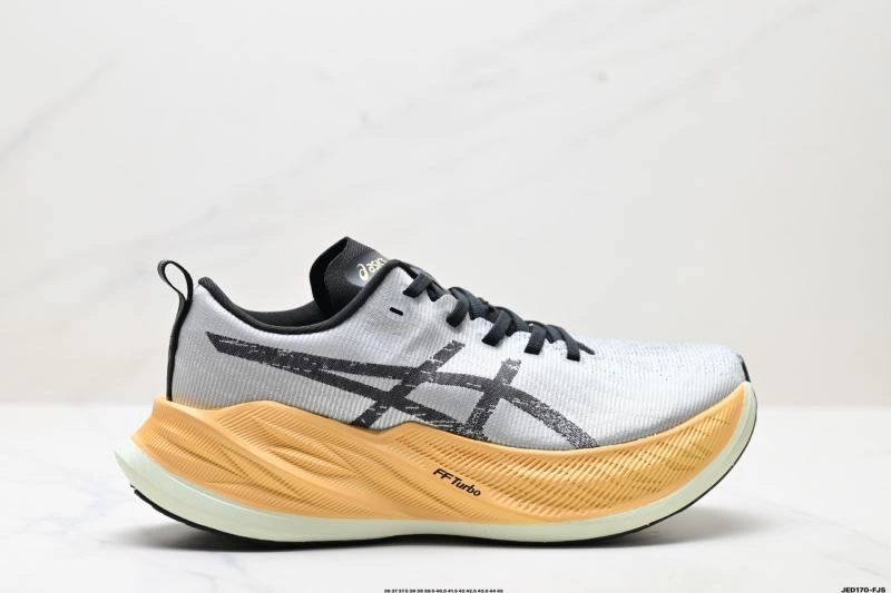 Seasonal Asics Shoes 2632