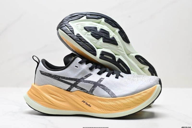 Seasonal Asics Shoes 2632