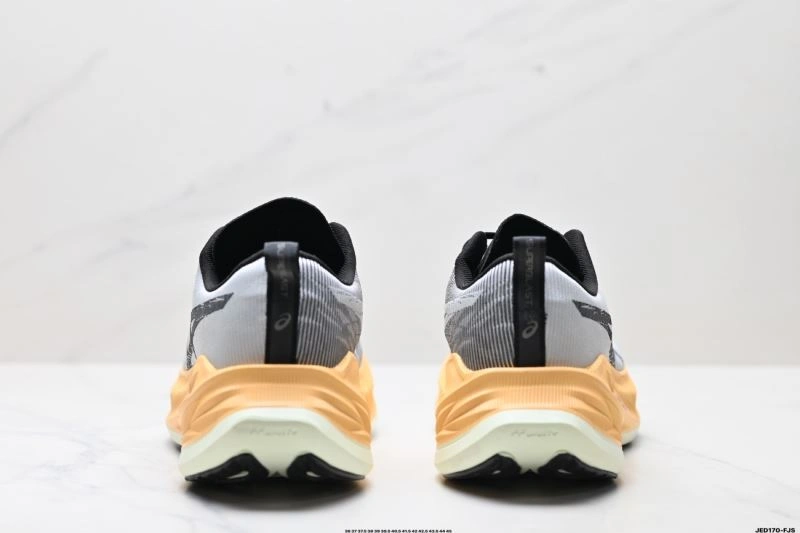 Seasonal Asics Shoes 2632