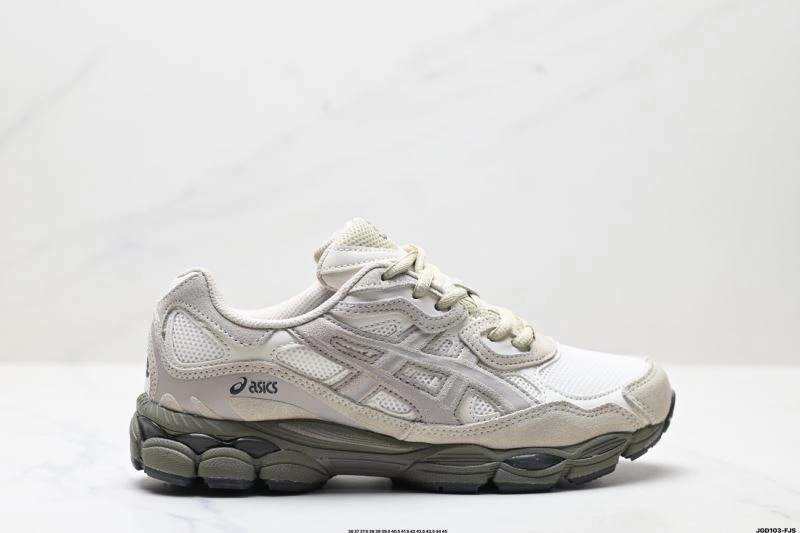 Trendy Asics Shoes 2639