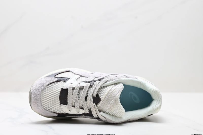 Asics Shoes WellDesigned 2627