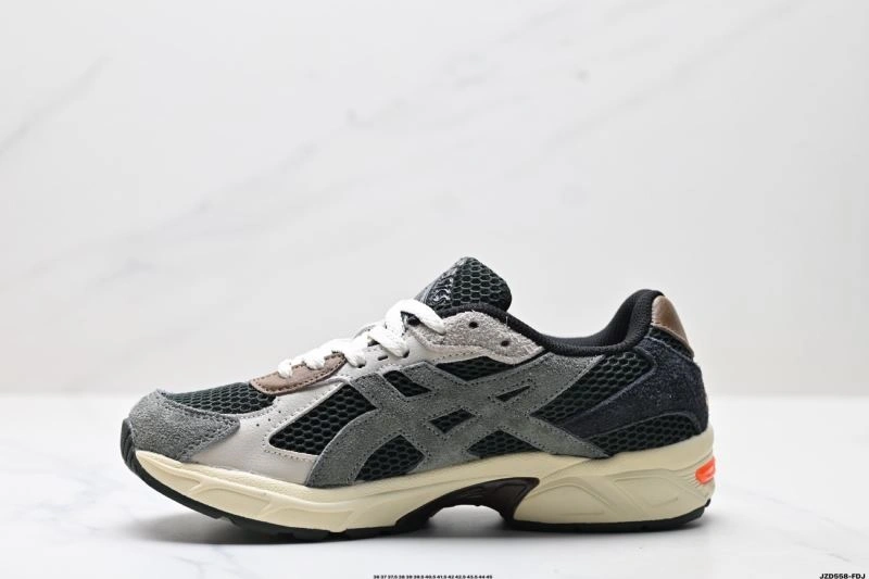 Unisex Asics Shoes 2637