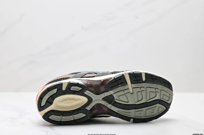 Unisex Asics Shoes 2637