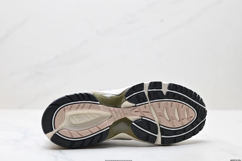 Asics Shoes TopPick 2607