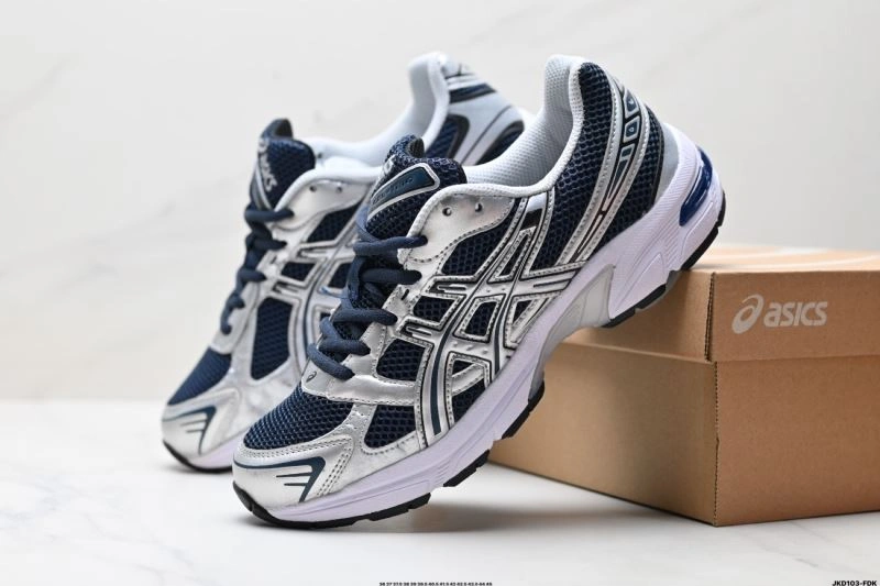Asics Shoes WeatherProof 2595