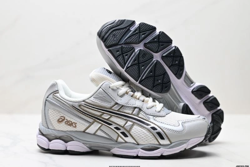 ComfortFit Asics Shoes 2592
