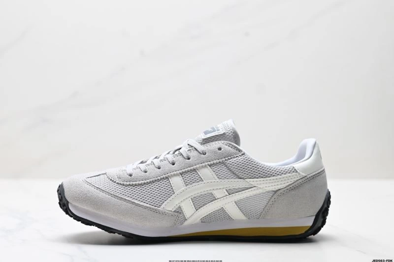 Snug Asics Shoes 2584