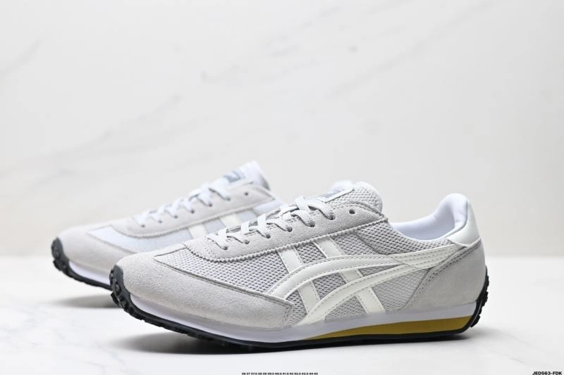 Snug Asics Shoes 2584