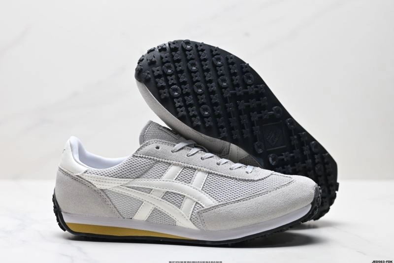 Snug Asics Shoes 2584