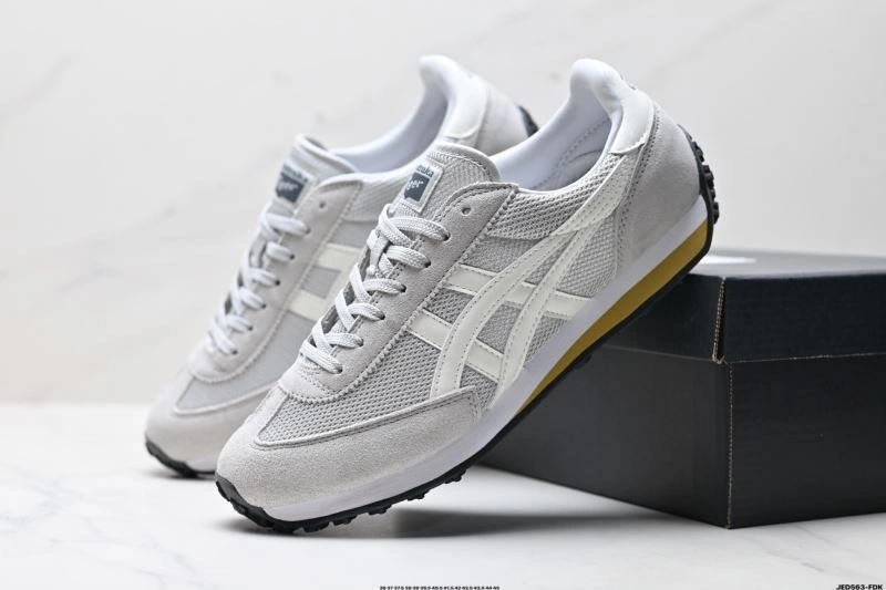 Snug Asics Shoes 2584