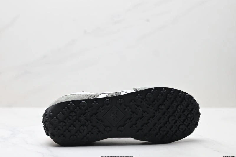 Asics Shoes Premium 2585