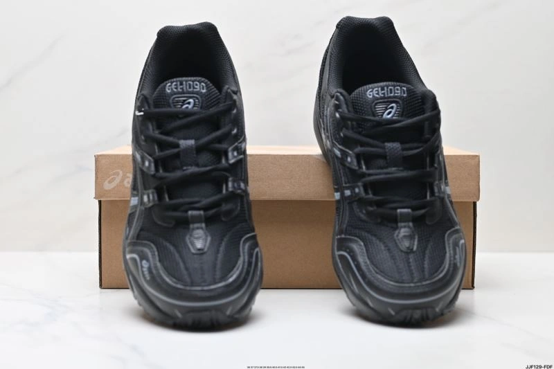 Asics Shoes TravelReady 2583
