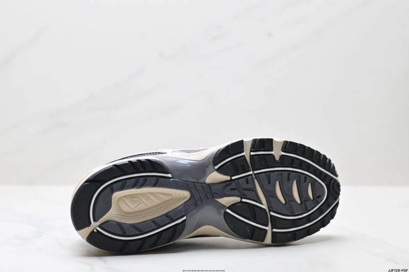 FreshLook Asics Shoes 2581