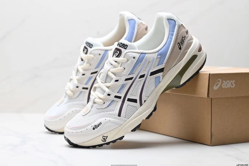Comfortable Asics Shoes 2563