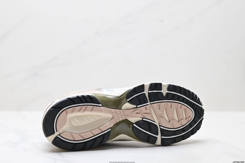 Comfortable Asics Shoes 2563