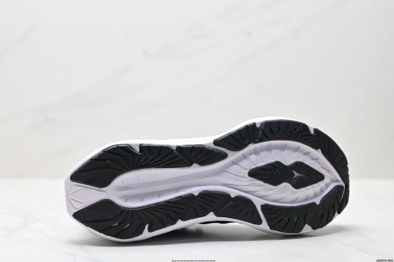 Lightweight Asics Shoes 2578
