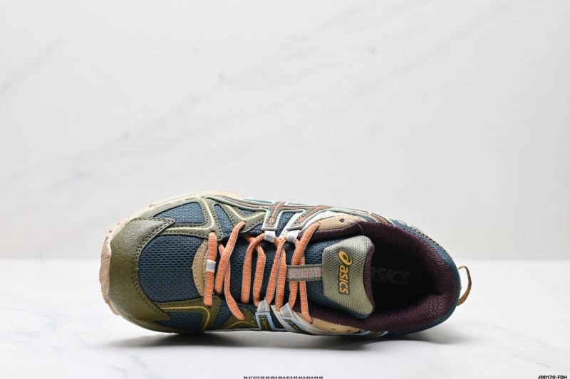 Comfortable Asics Shoes 2555