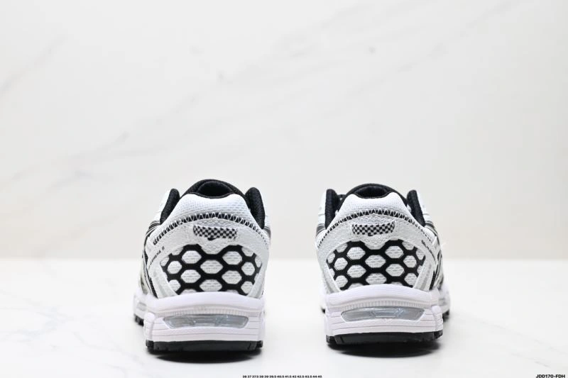 ZipUp Asics Shoes 2569