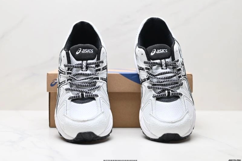 ZipUp Asics Shoes 2569