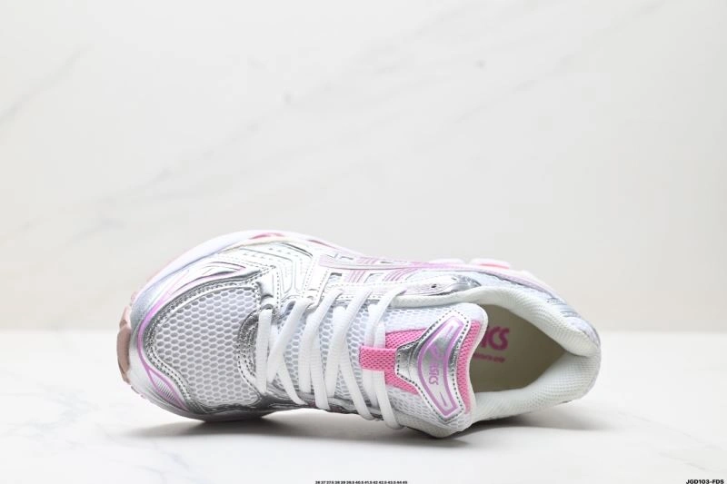 Thermal Asics Shoes 2680
