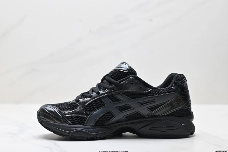 OdorResistant Asics Shoes 2547
