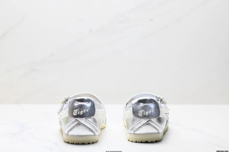 Trendsetting Asics Shoes 2544