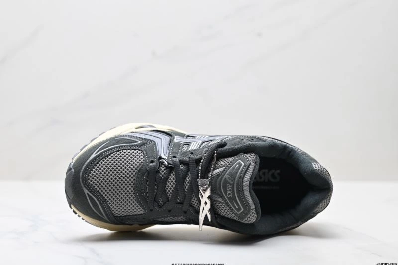 WaterResistant Asics Shoes 2551