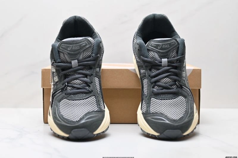 WaterResistant Asics Shoes 2551