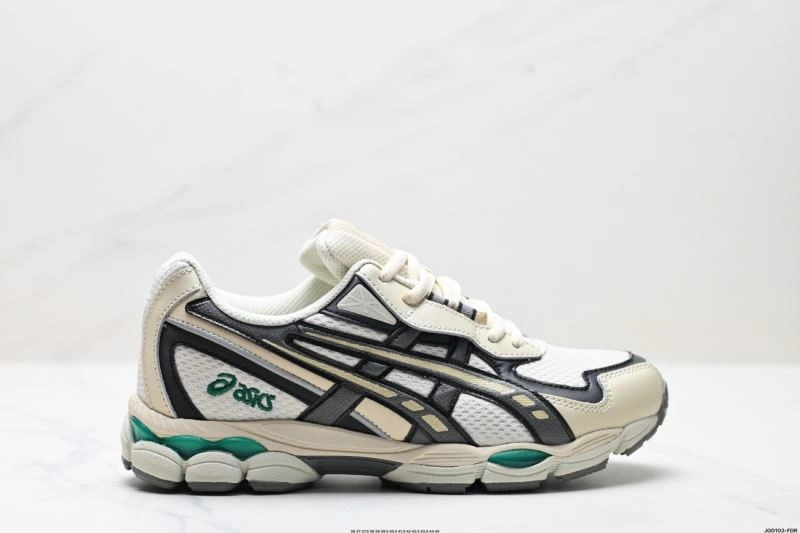 Asics Shoes Fashionable 2526