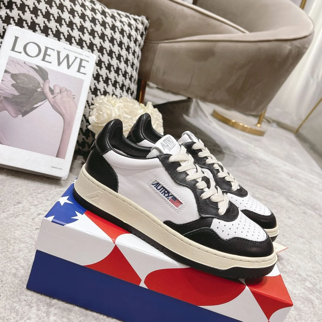 Autry Shoes MoistureWicking 8366