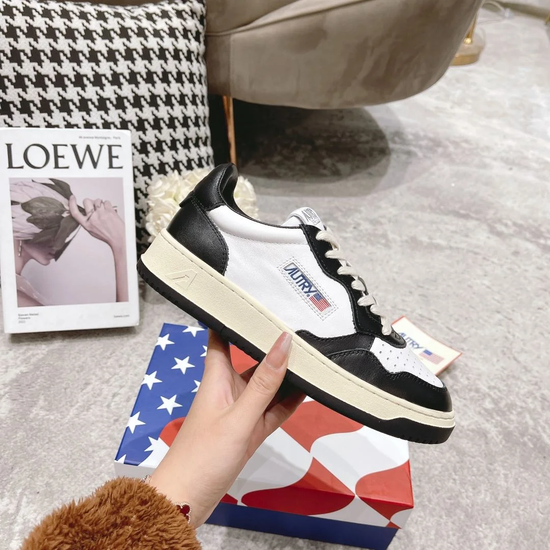 Autry Shoes MoistureWicking 8366