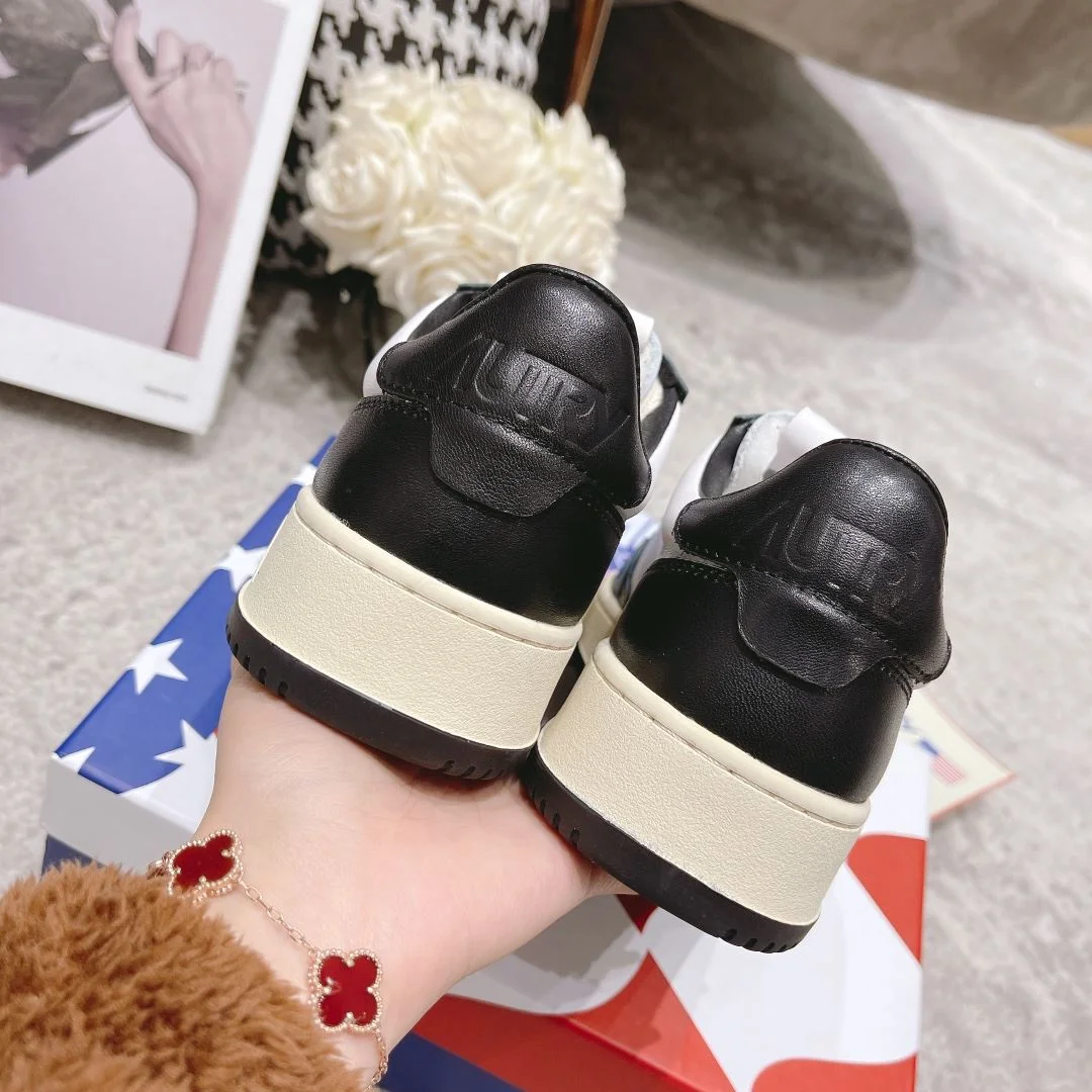 Autry Shoes MoistureWicking 8366