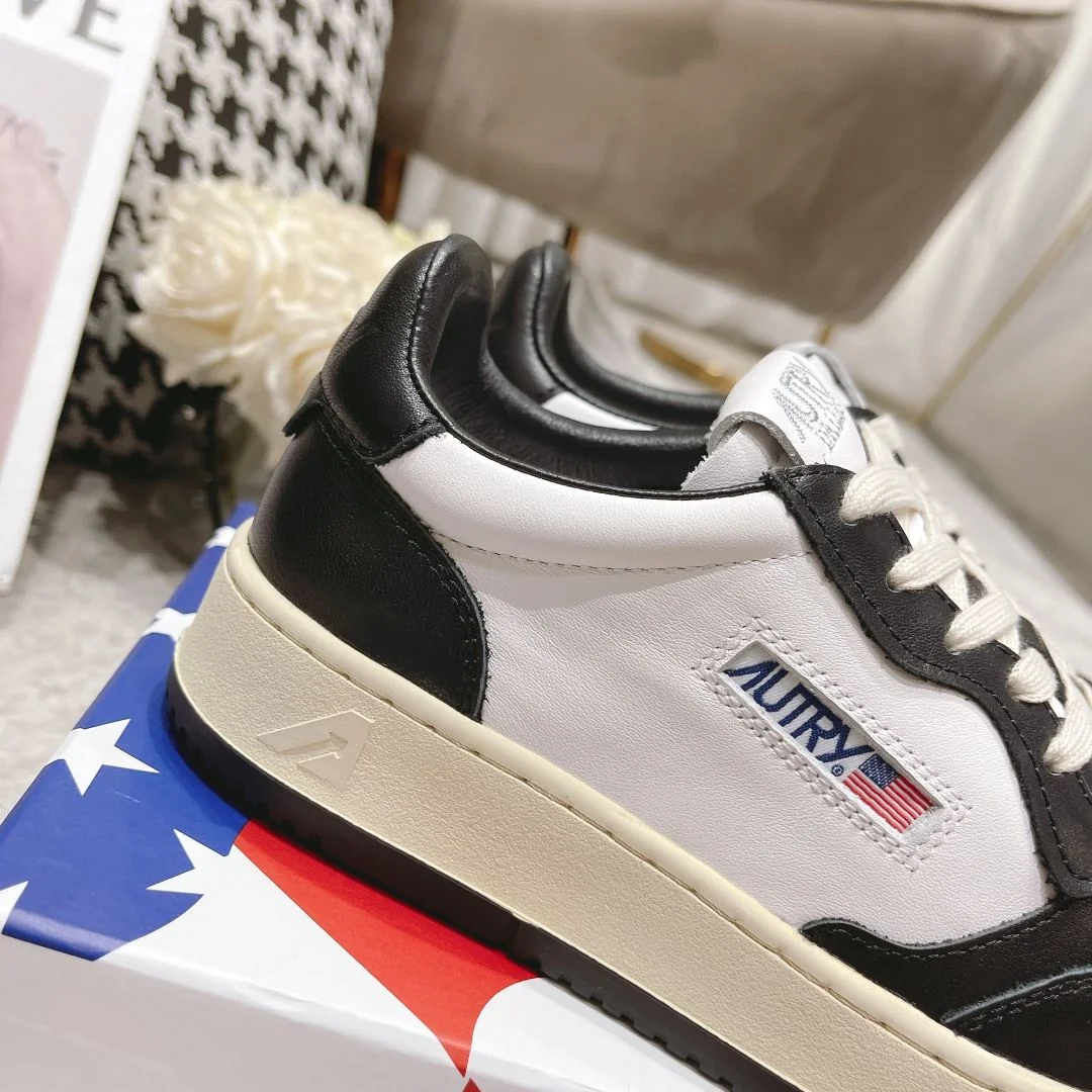 Autry Shoes MoistureWicking 8366