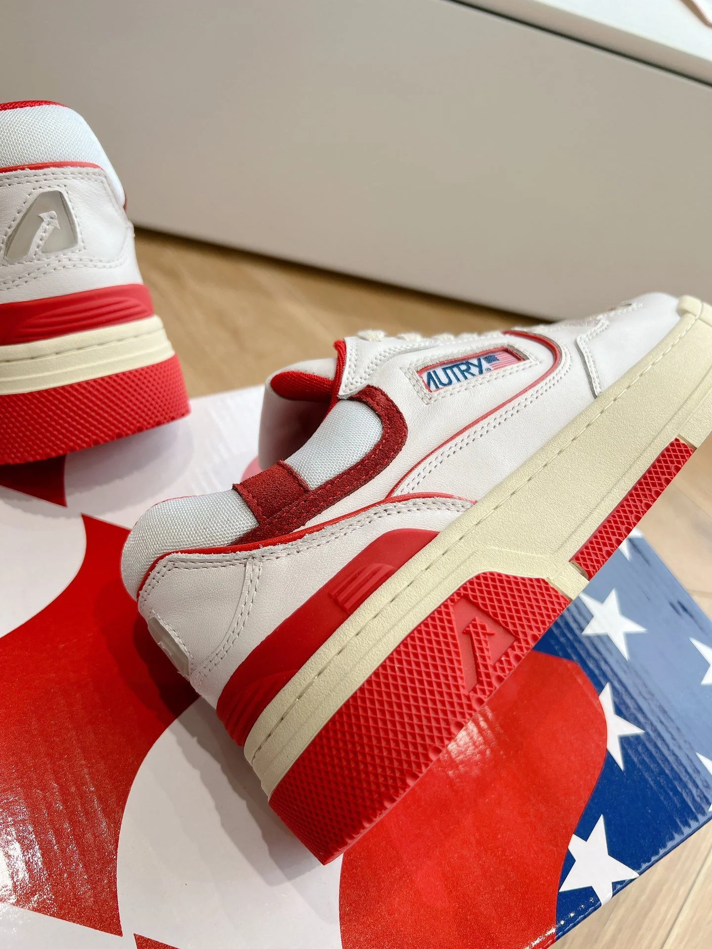 Breathable Autry Shoes 8381