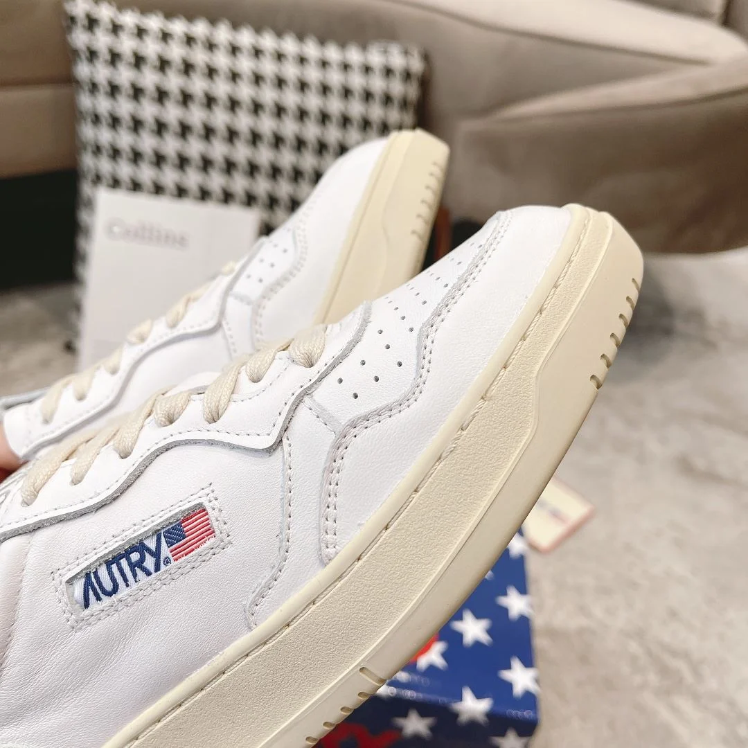 Trendsetting Autry Shoes 8411