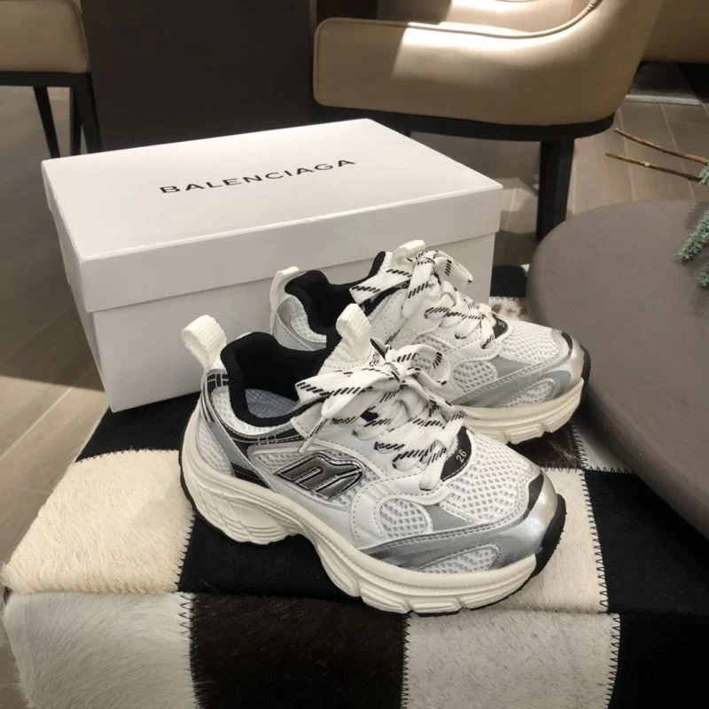 BALENCIAGA SHOES TravelReady 30320