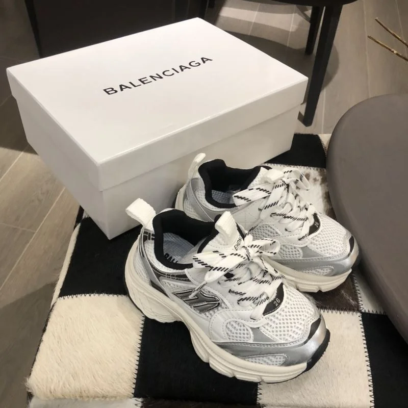 BALENCIAGA SHOES TravelReady 30320