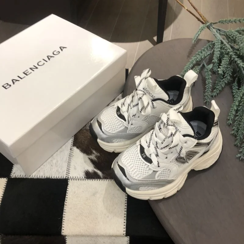 BALENCIAGA SHOES TravelReady 30320
