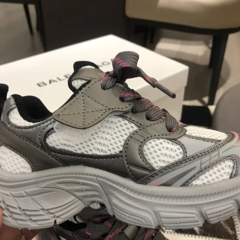 BALENCIAGA SHOES Chic 30308