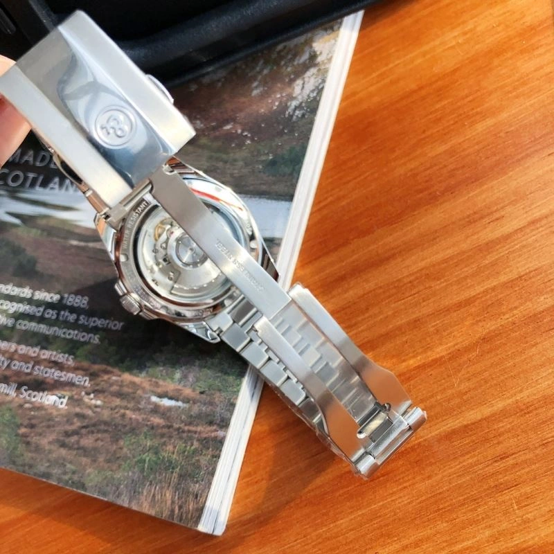 BELL ROSS Watches Sleek 177132