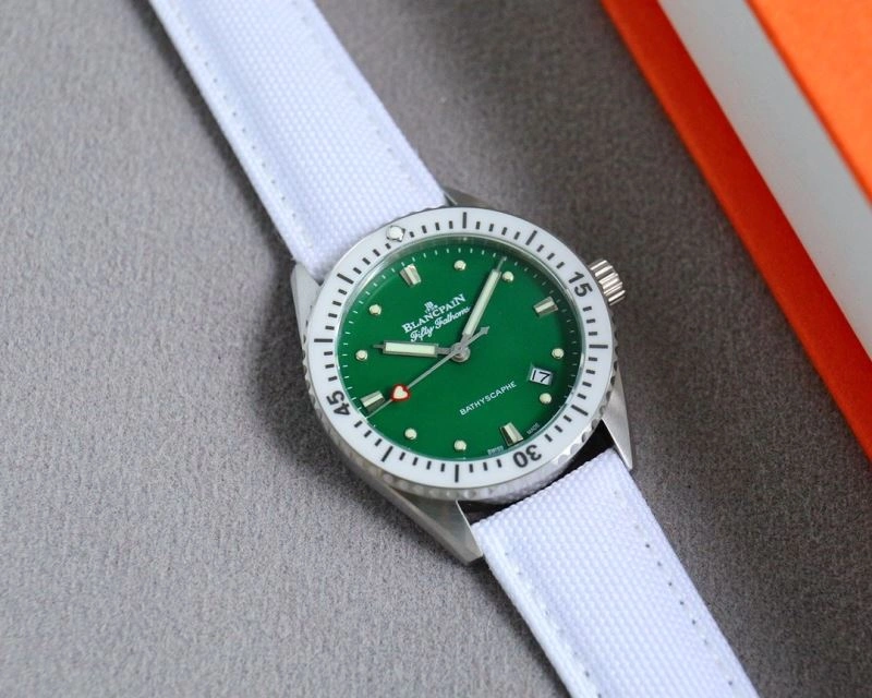 Minimalist BLANCPAIN Watches 177362