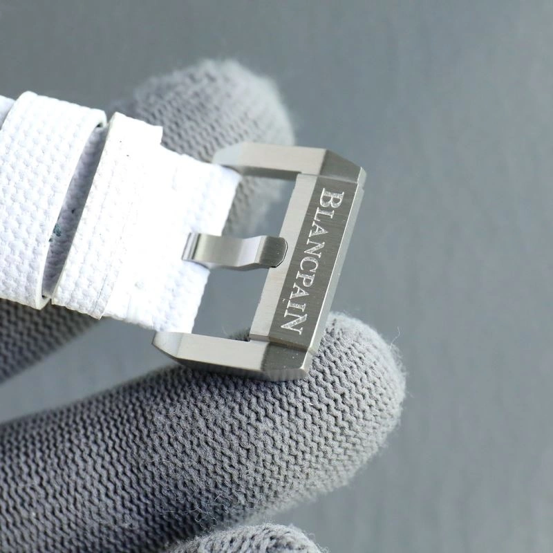 Minimalist BLANCPAIN Watches 177355