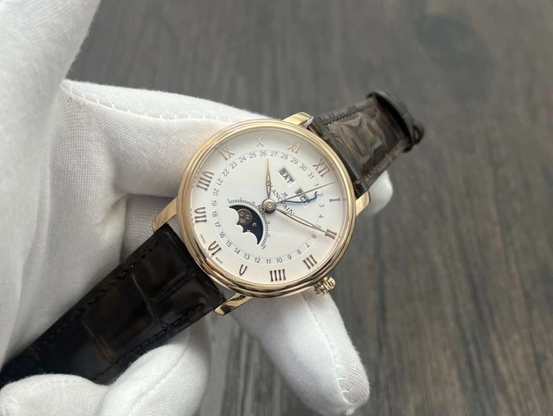 Sporty BLANCPAIN Watches 177157