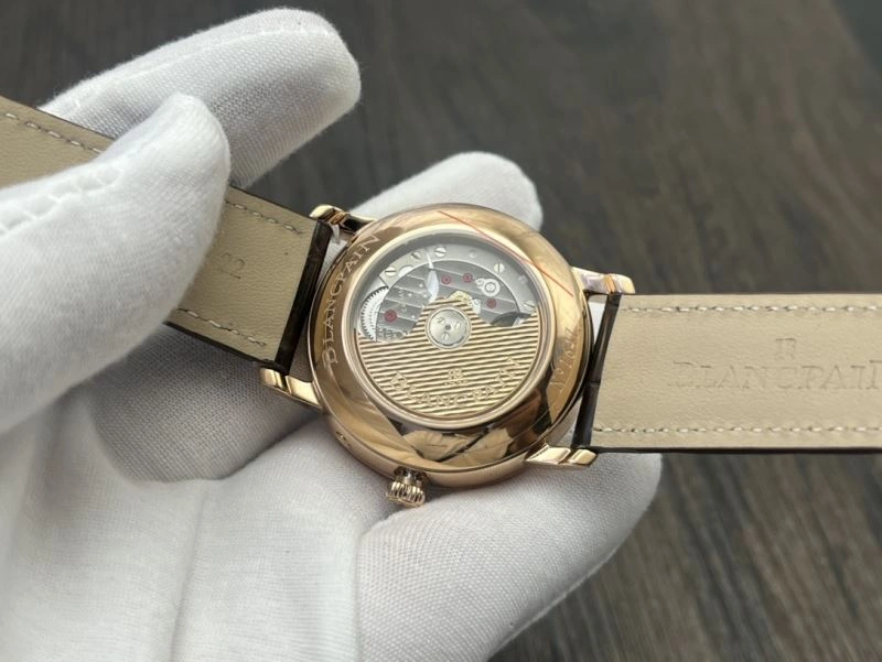 Sporty BLANCPAIN Watches 177157