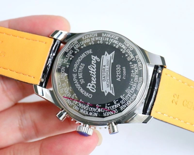 Versatile BREITLING Watches 178011