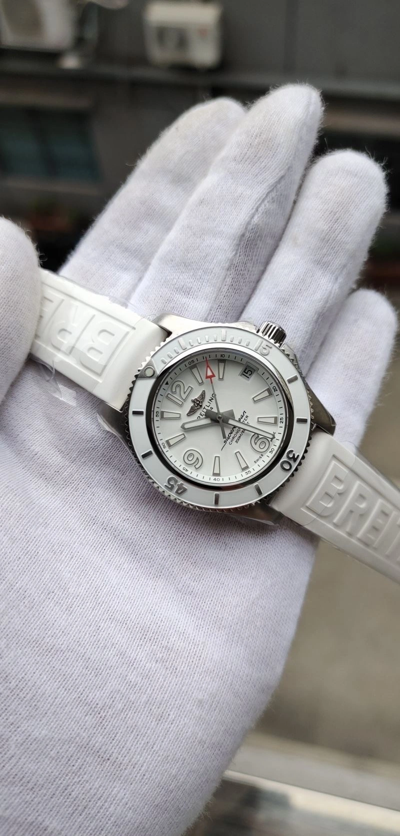 Vibrant BREITLING Watches 177977