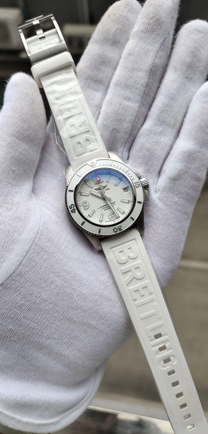 Vibrant BREITLING Watches 177977