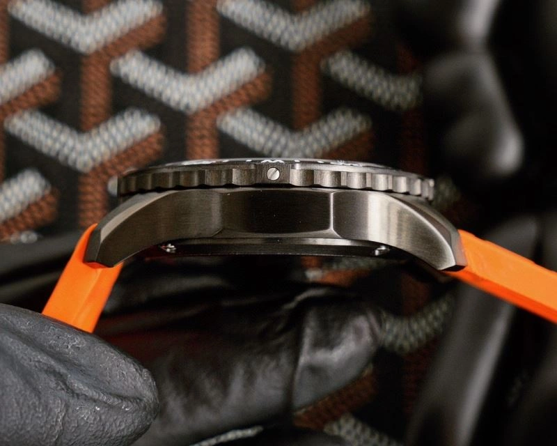 Lightweight BREITLING Watches 177929