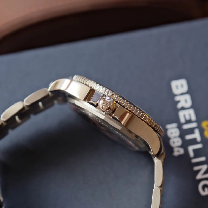 Snug BREITLING Watches 177939