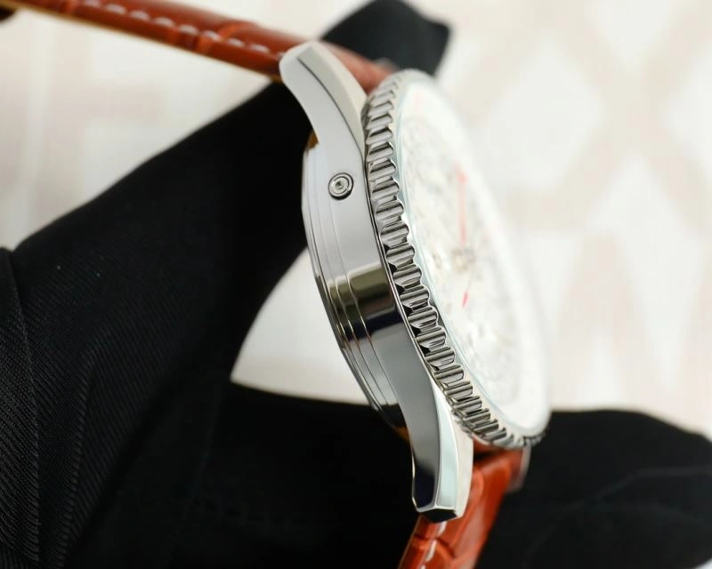 Snug BREITLING Watches 177910